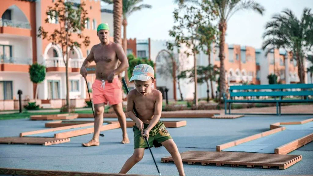 الفندق صن رايز جاردن بيتش ريزورت - الغردقة